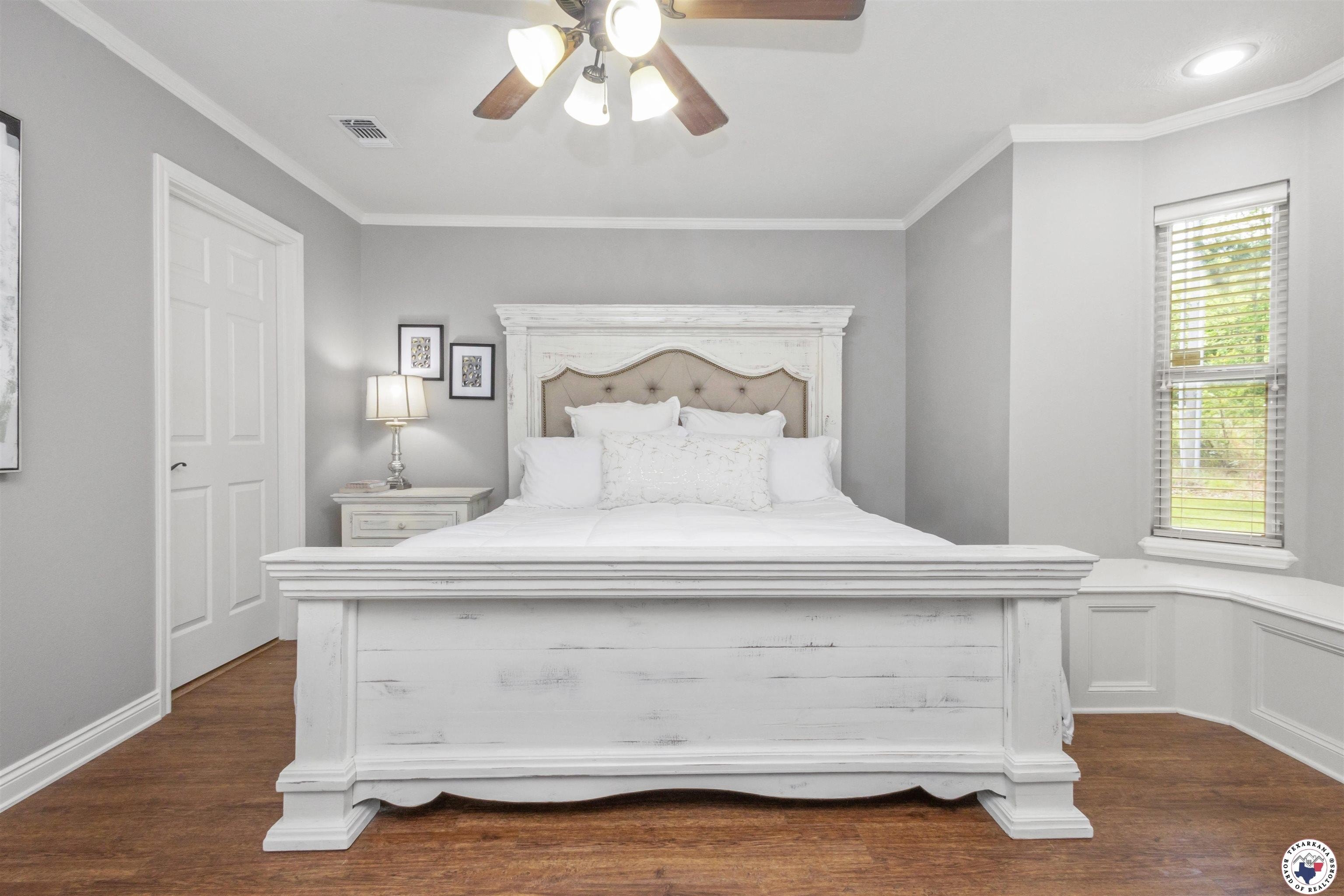 Single Family 4BR 3BA - 10 Weatherby Dr, Hooks, TX