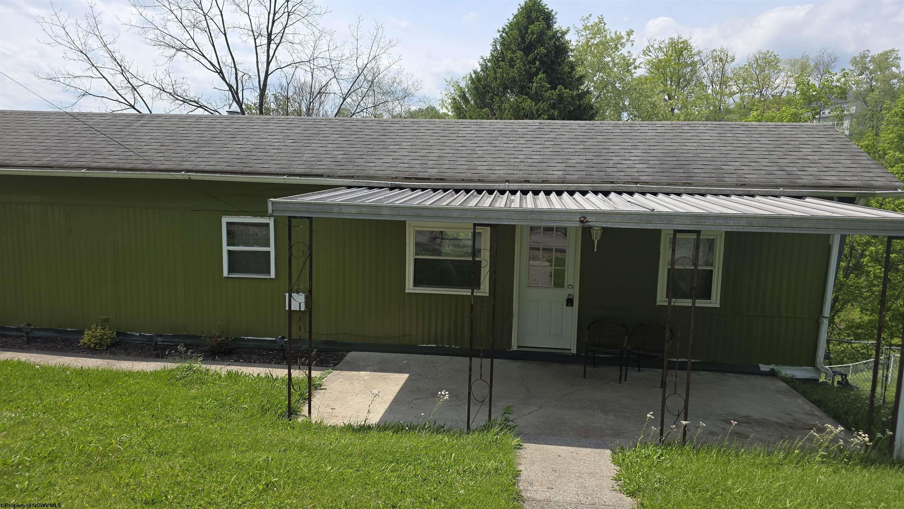 Single Family 2BR 1BA - 43 AGRONOMY FARM Road, Morgantown, WV