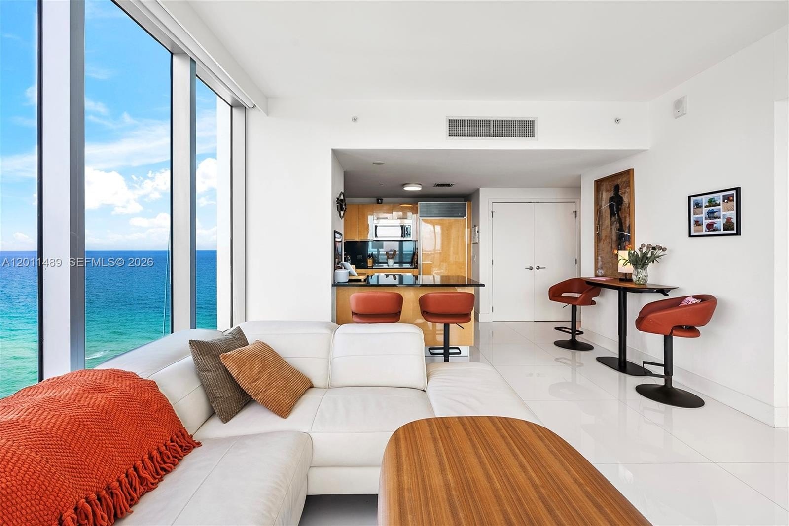 Condo 1BR 1BA - 6899 Collins Ave, Miami  Beach, FL