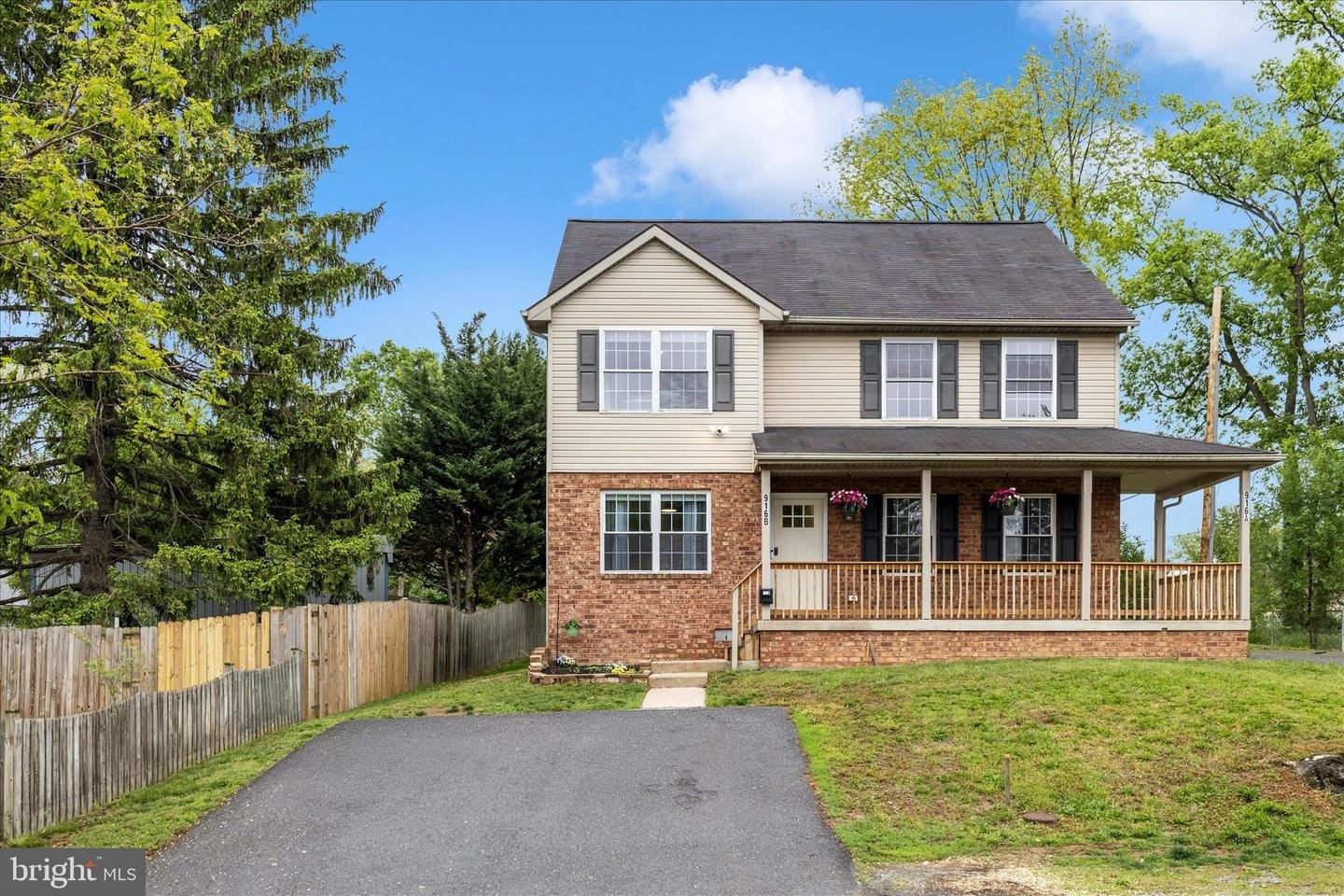 916-B HARWOOD Rd  
