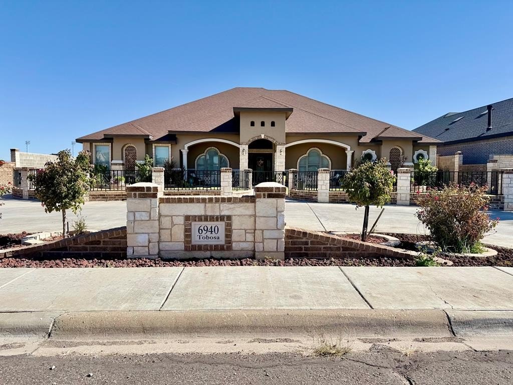 Single Family 4BR 4BA - 6940 Tobosa Ave, Odessa, TX