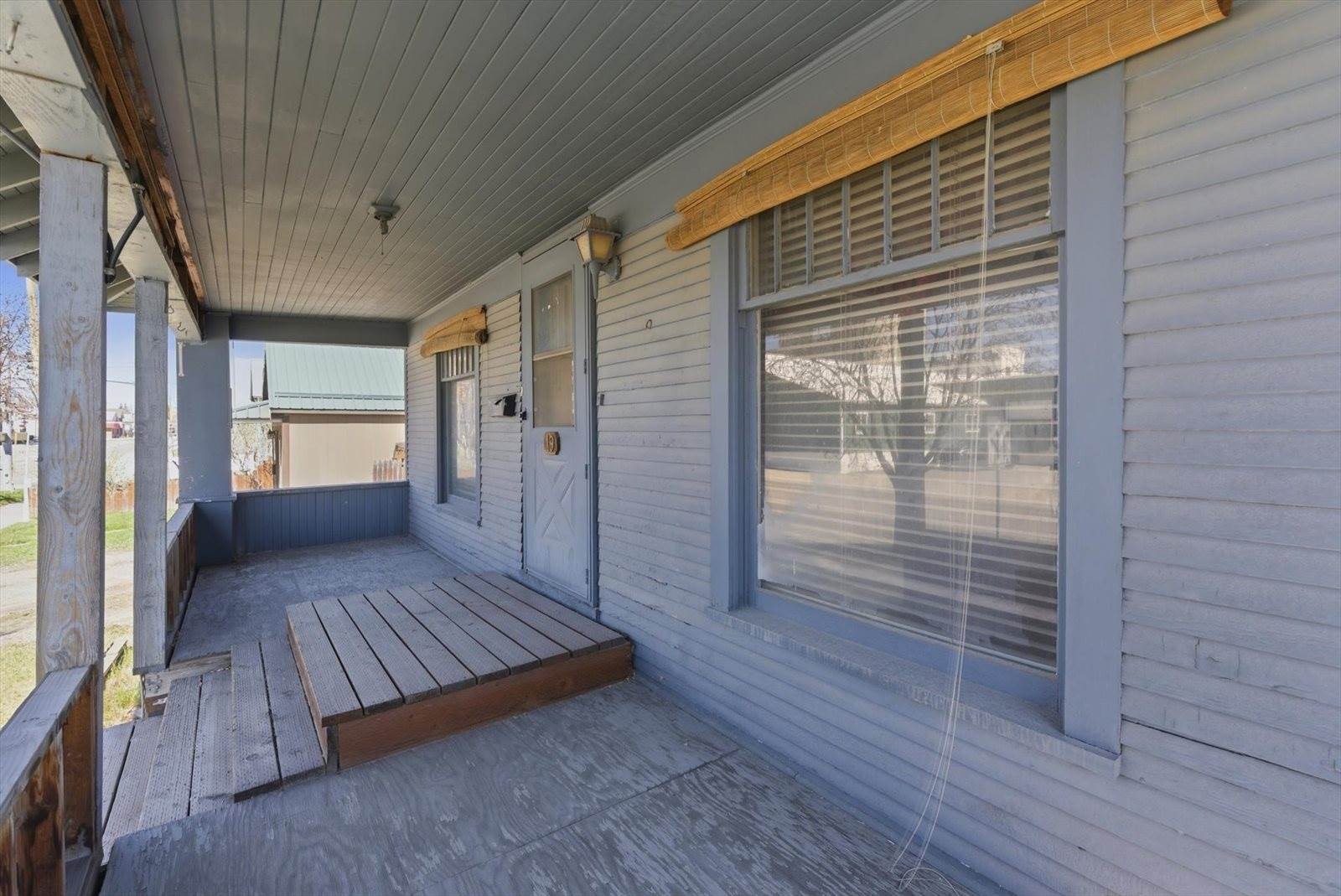 Single Family 3BR 2BA - 19 5th Avenue West, Kalispell, MT