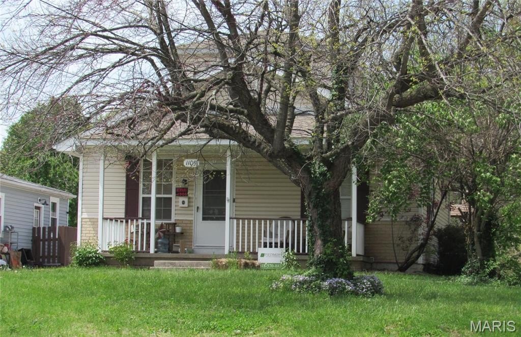 Single Family 3BR 2BA - 1109 Saint Clair Avenue, Collinsville, IL