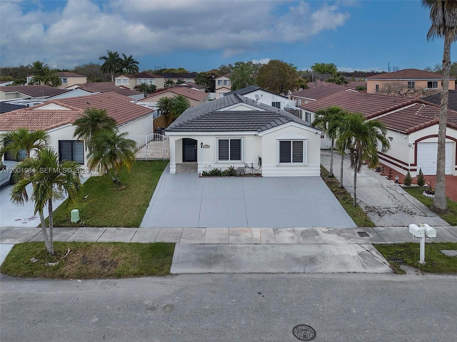 Single Family 3BR 2BA - 17403 SW 142nd Pl, Miami, FL