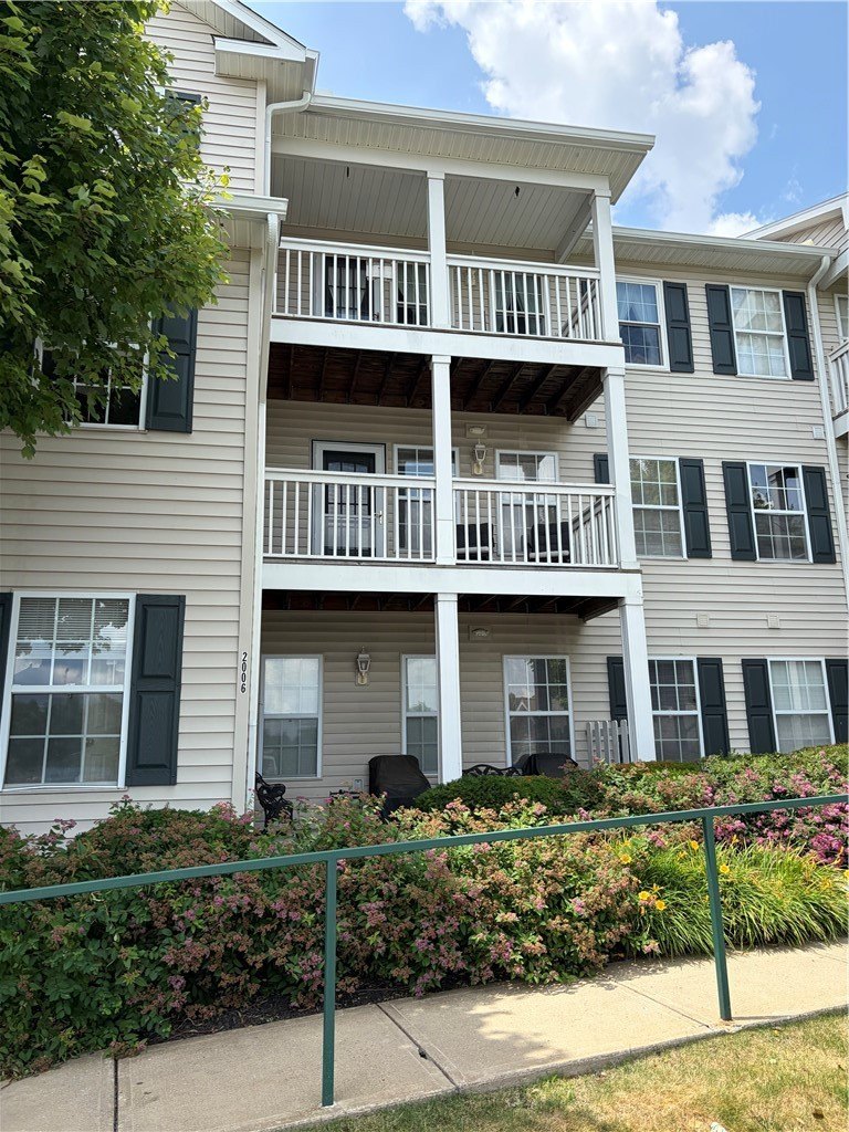 Condo 2BR 2BA - 2106 Lenox Dr, Bethel Park, PA