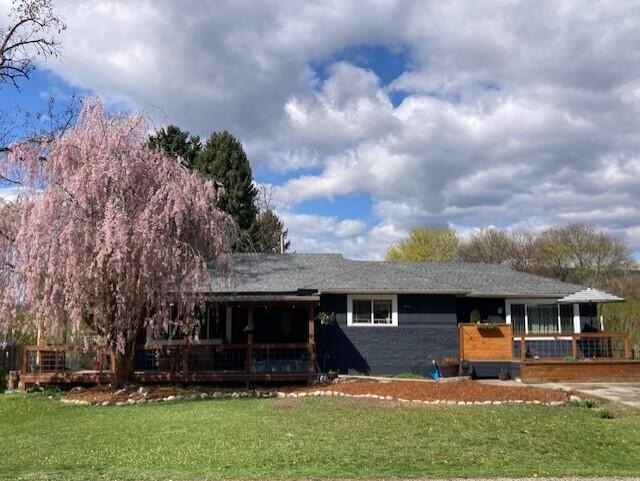Single Family 3BR 2BA - 750 LARCH ST, KETTLE FALLS, WA