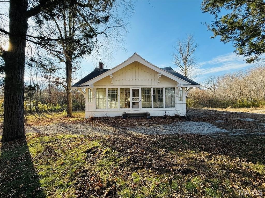 Single Family 5BR 2BA - 9305 Us Highway 51, Ashley, IL