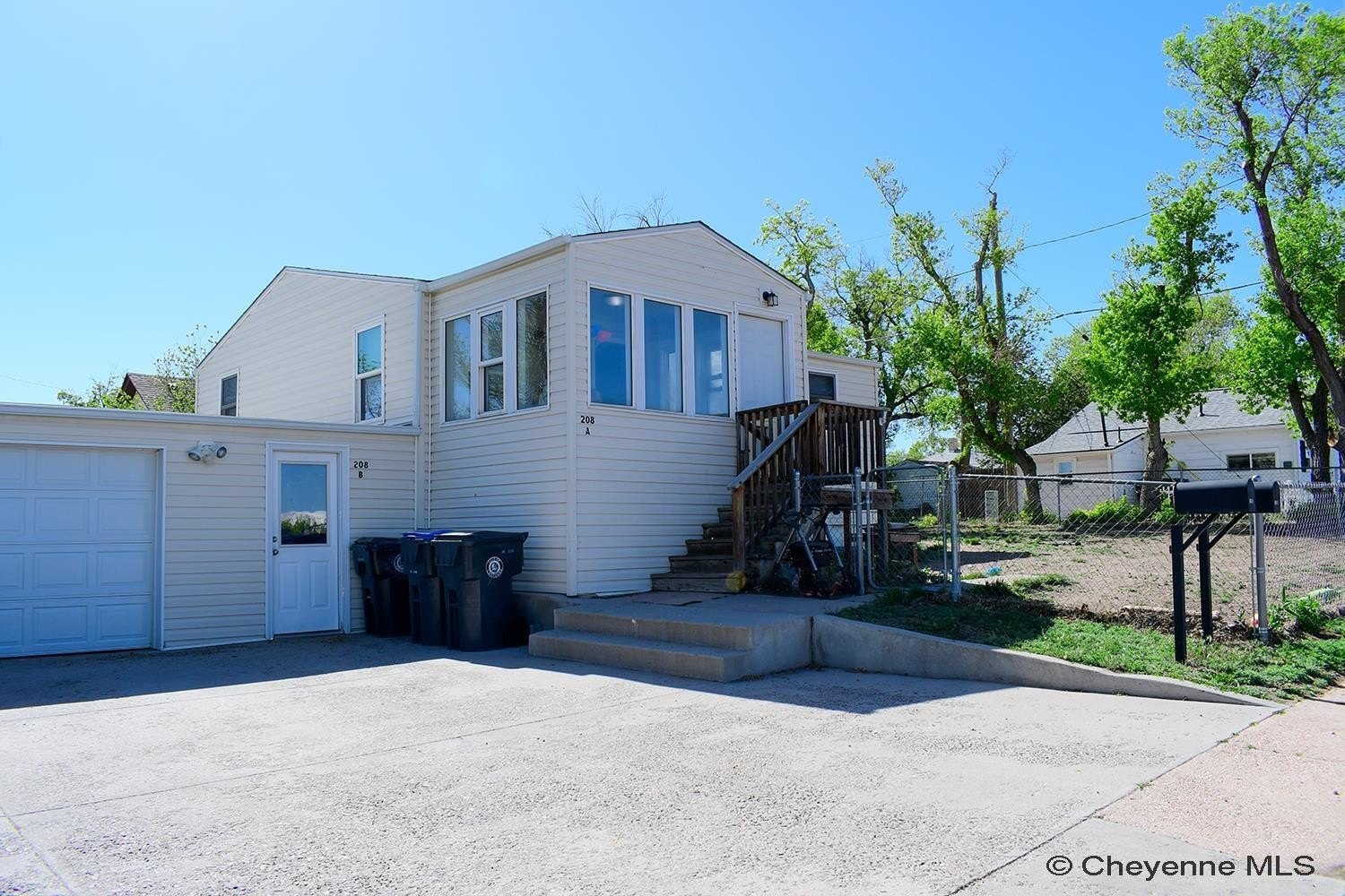 Duplex 2BA - 208 RUSSELL AVE, Cheyenne, WY