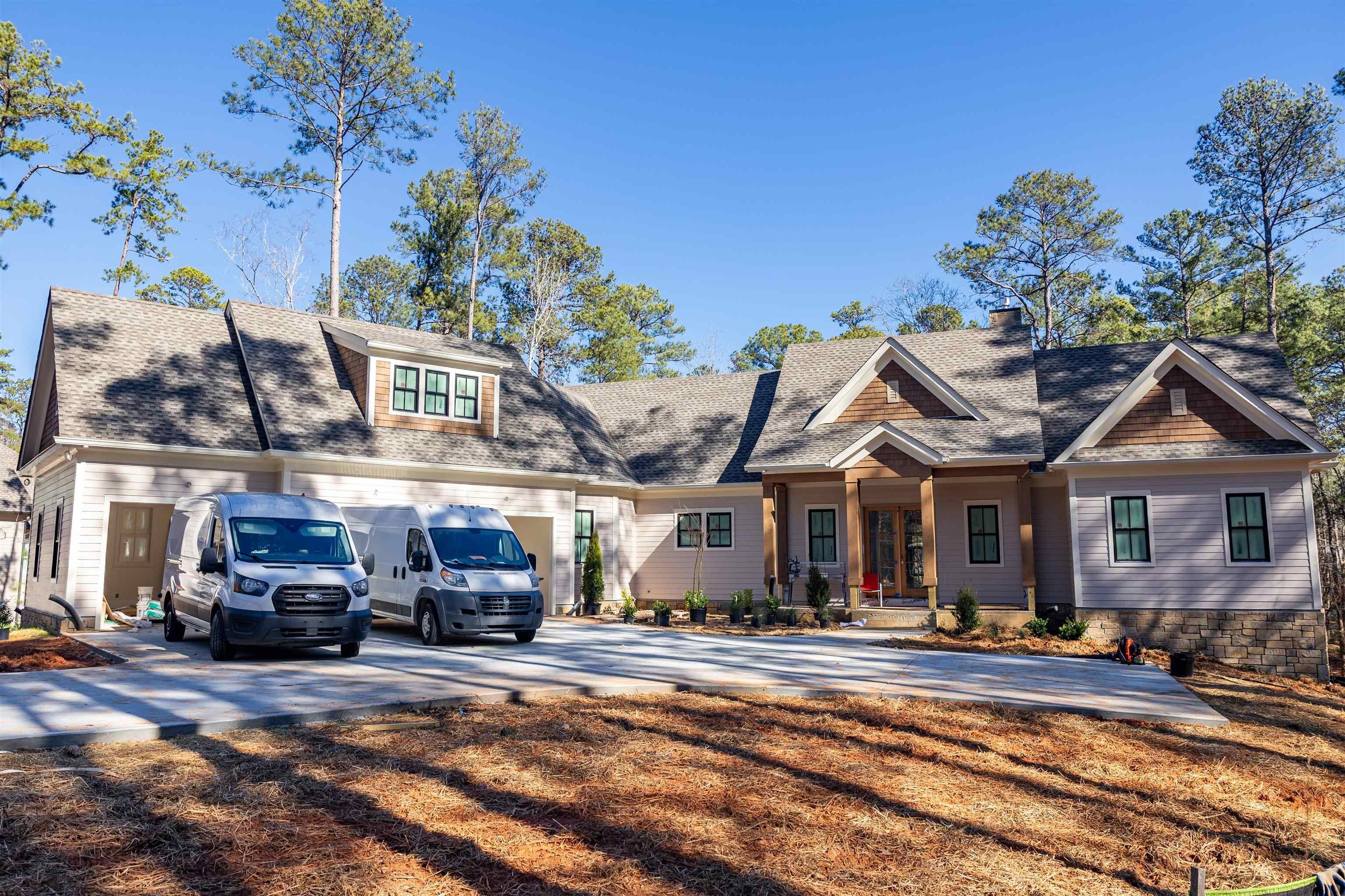 Single Family 5BR 7BA - 1040 PARROTTS COVE, Greensboro, GA