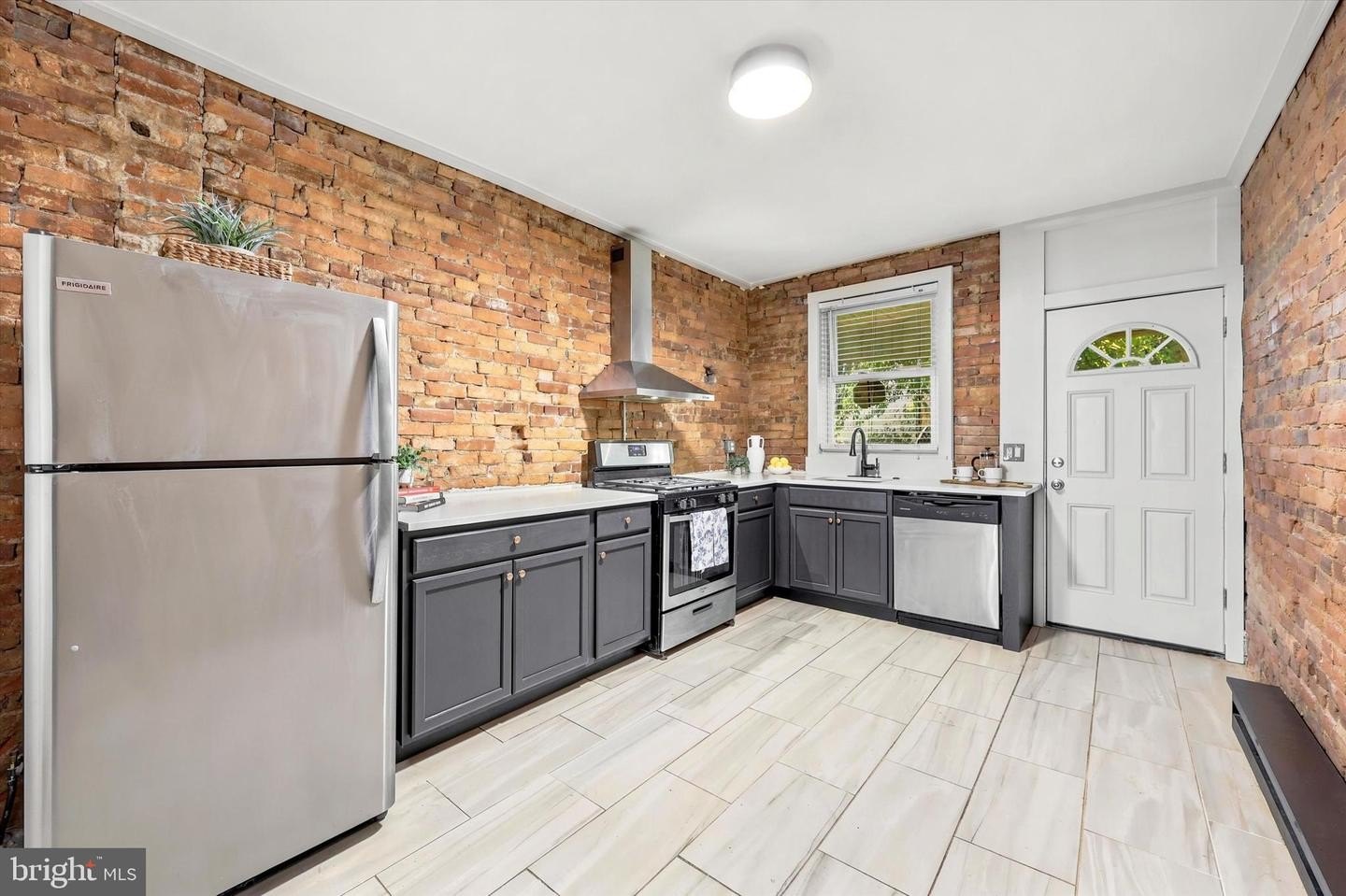 Single Family 4BR 2BA - 4706 FOWLER ST, PHILADELPHIA, PA