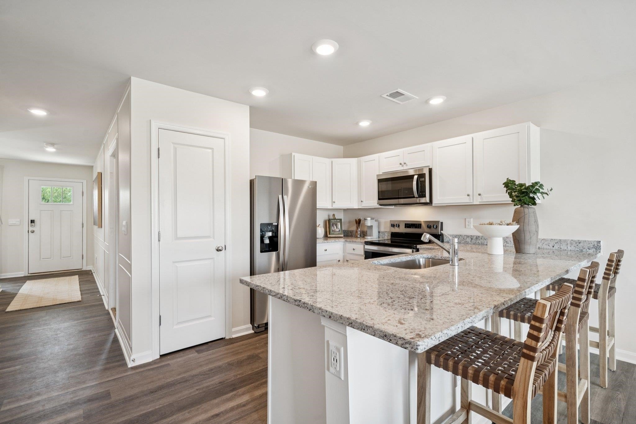 Single Family 3BR 3BA - 125 BERRETS LN, WAYNESBORO, VA