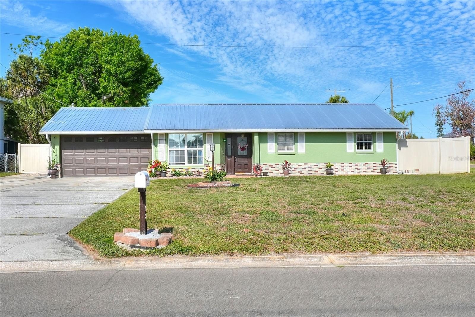 6108 Fairway Blvd  