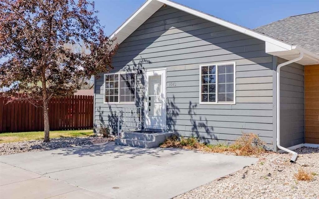 Single Family 3BR 2BA - 1643 Stella Ct, Cody, WY