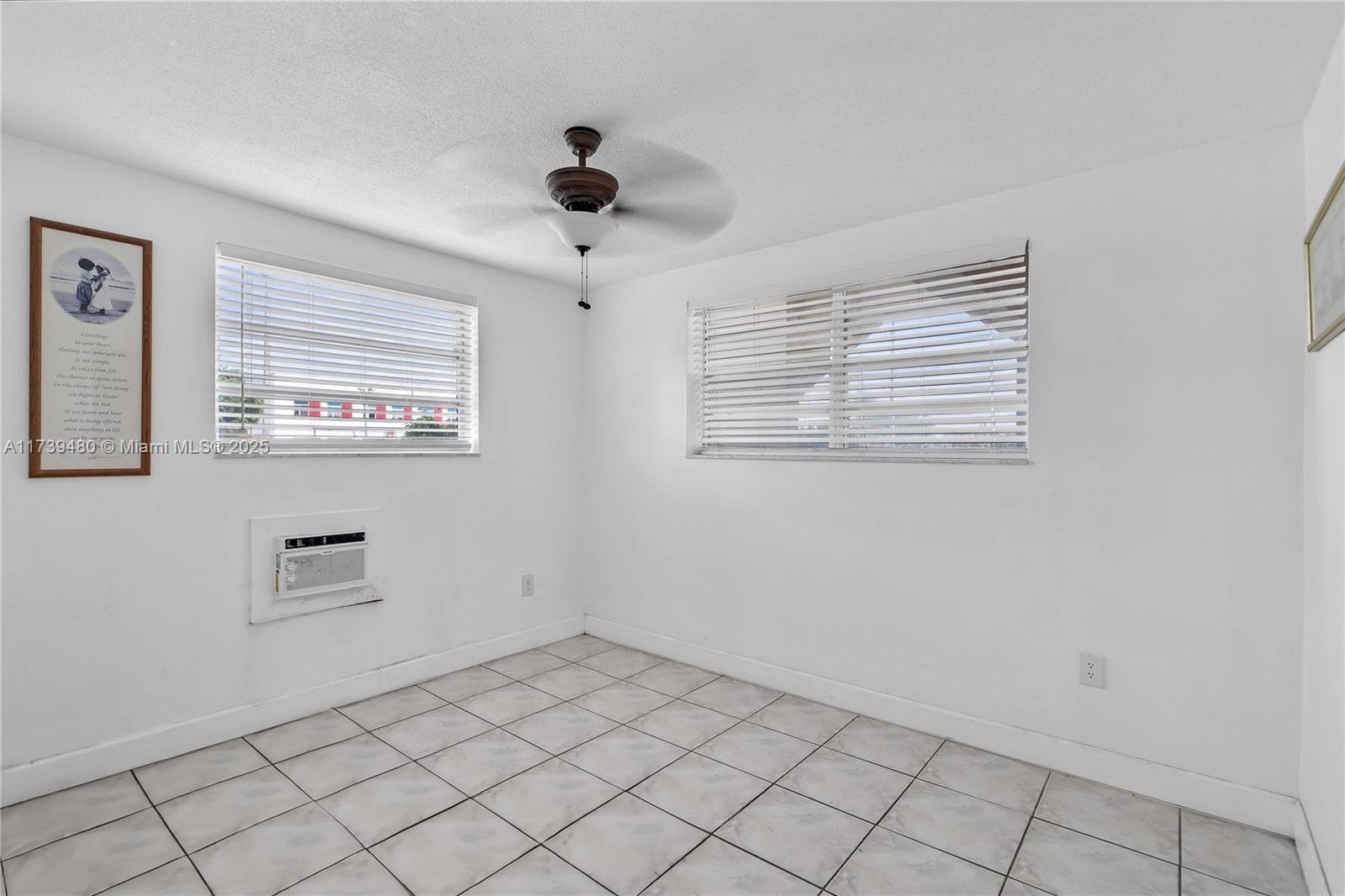 Co-op 2BR 1BA - 16801 NE 13th Ave, Miami, FL