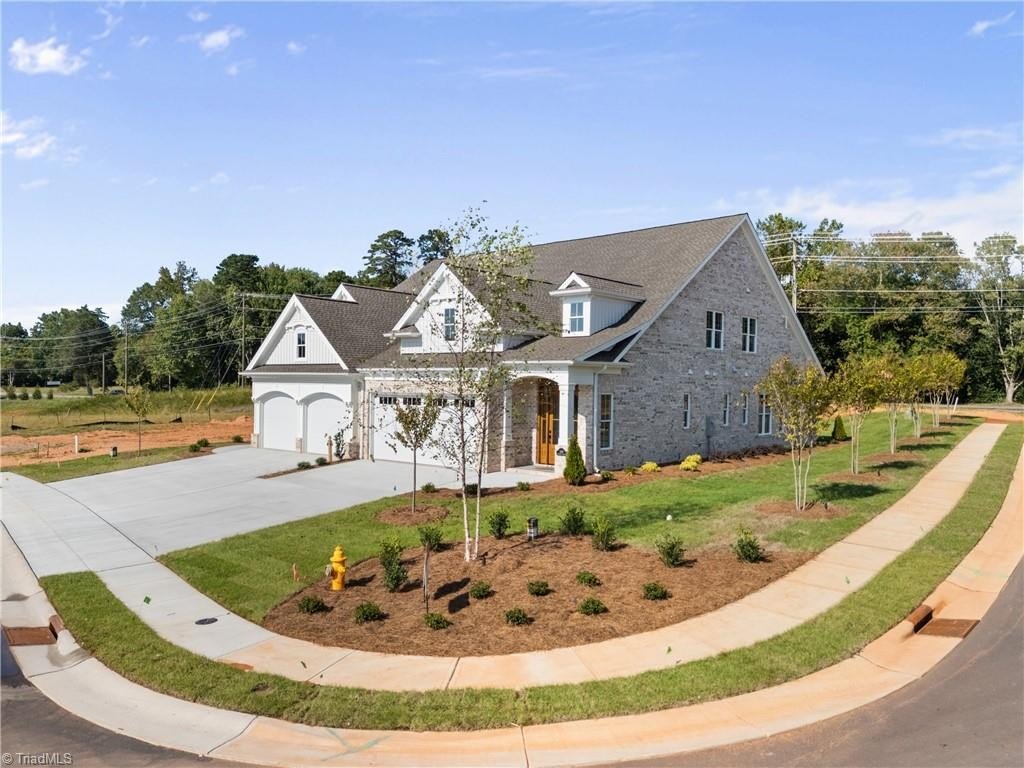 Single Family 3BR 3BA - 1414 Longwood Village Court, Lewisville, NC