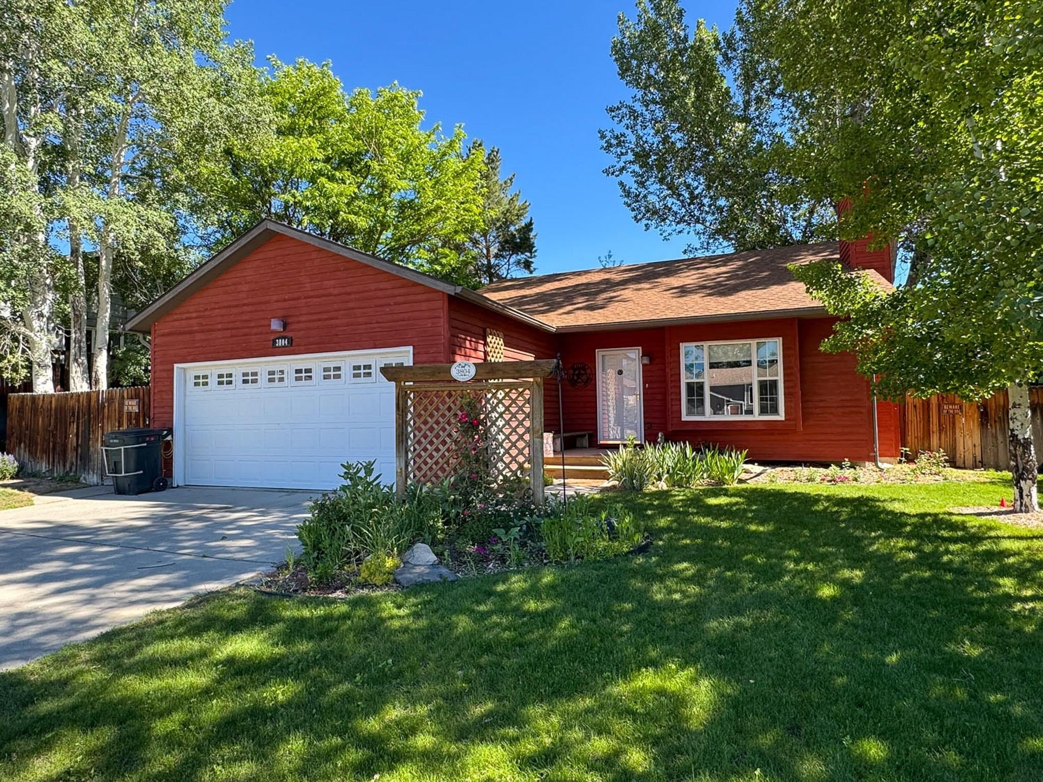 Single Family 3BR 2BA - 3804 Tam-O-Shanter, Riverton, WY
