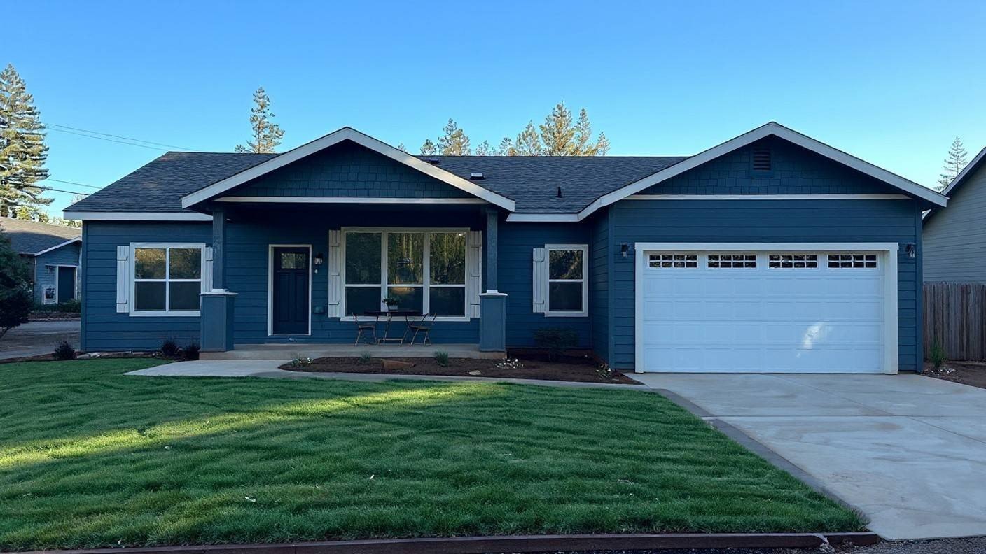 602 Bluebird Ln