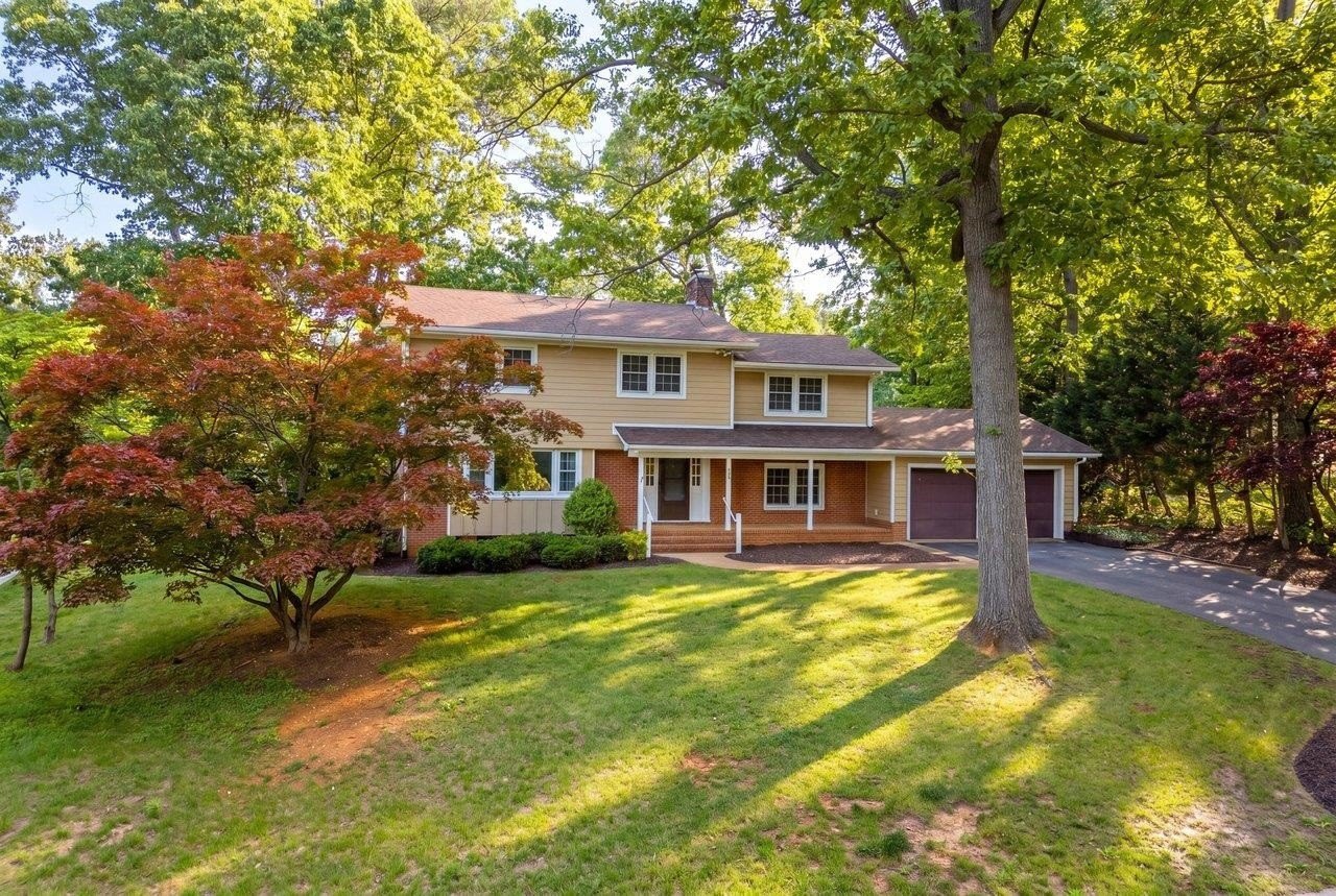 Single Family 4BR 3BA - 1104 RIDGEWOOD RD, HARRISONBURG, VA