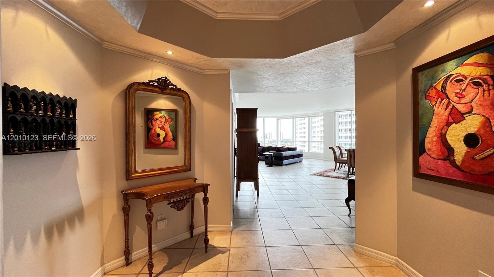 Condo 2BR 3BA - 21150 Point Pl, Aventura, FL