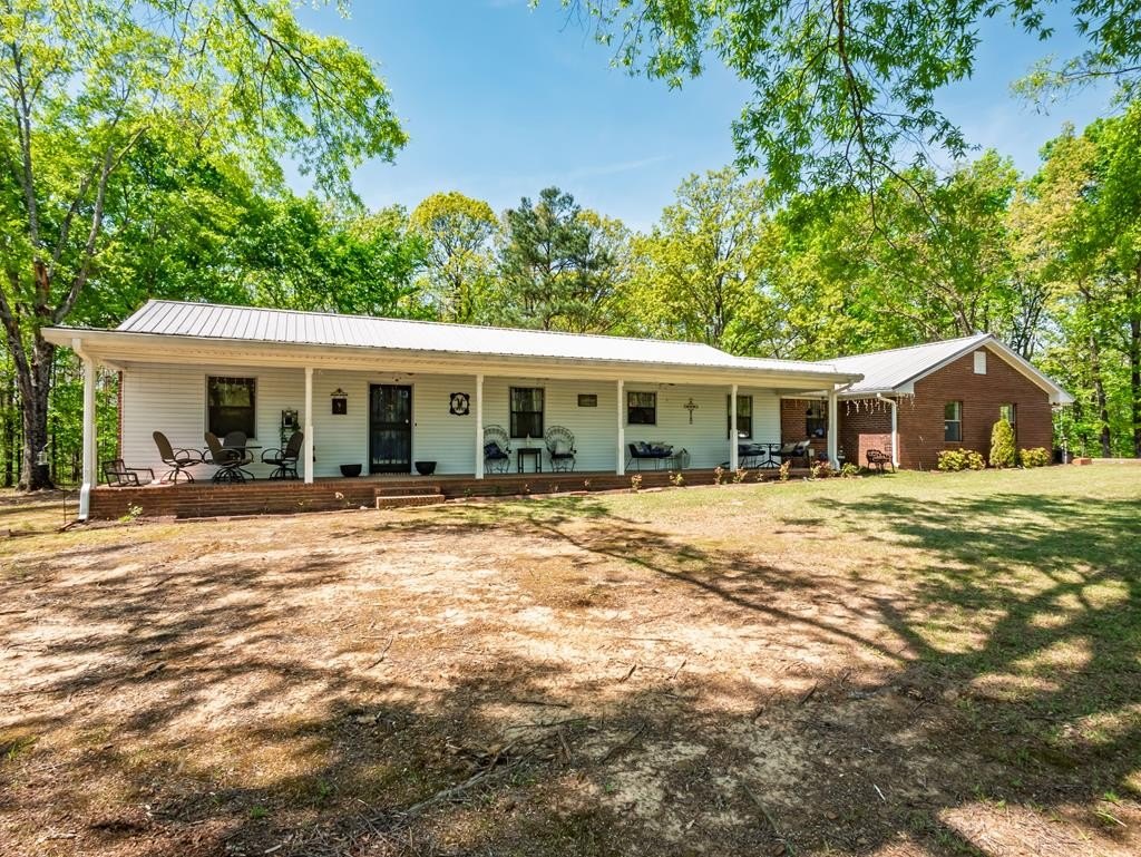 Single Family 3BR 2BA - 1719 Deer Creek Road, Batesville, MS
