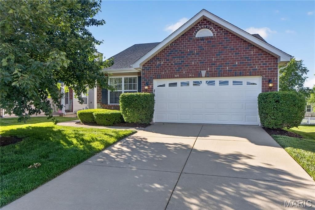 Single Family 2BR 2BA - 127 Granite Way, Wentzville, MO