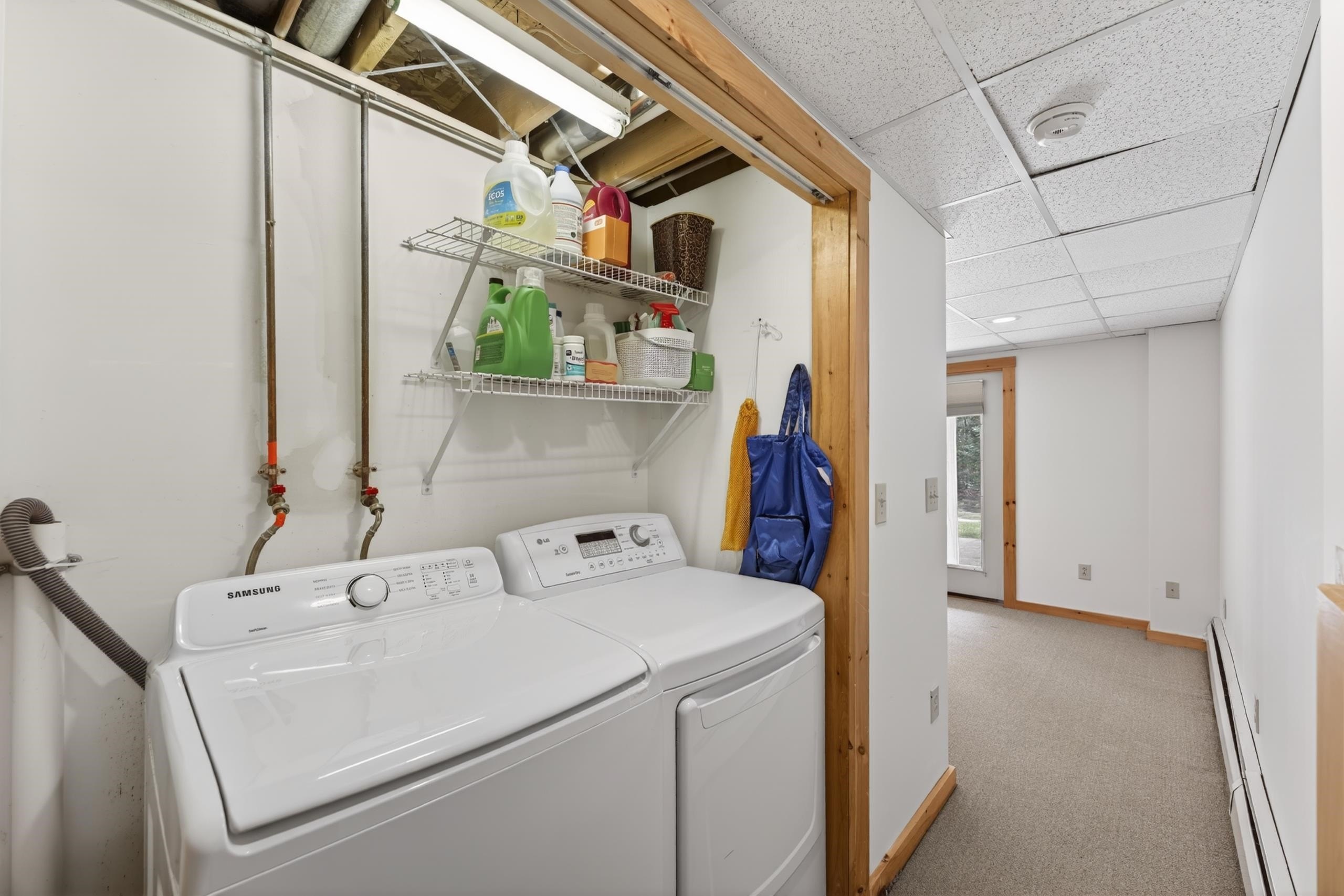 Single Family 4BR 2BA - 128 Twin View Drive, Carroll, NH