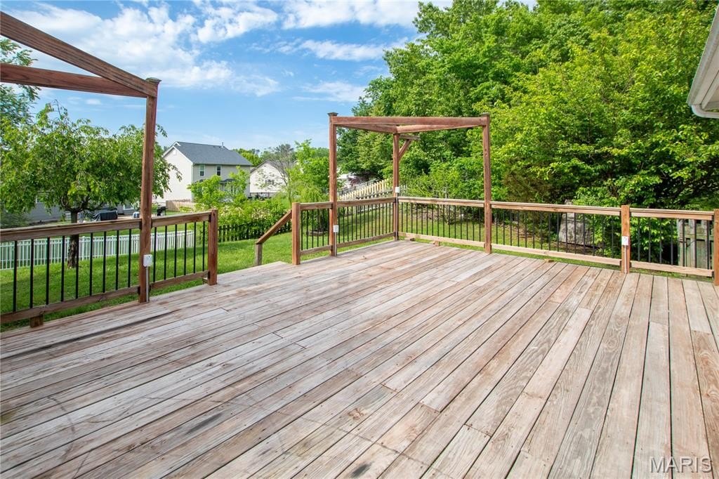 Single Family 4BR 3BA - 3 Oak Mill Court, Imperial, MO