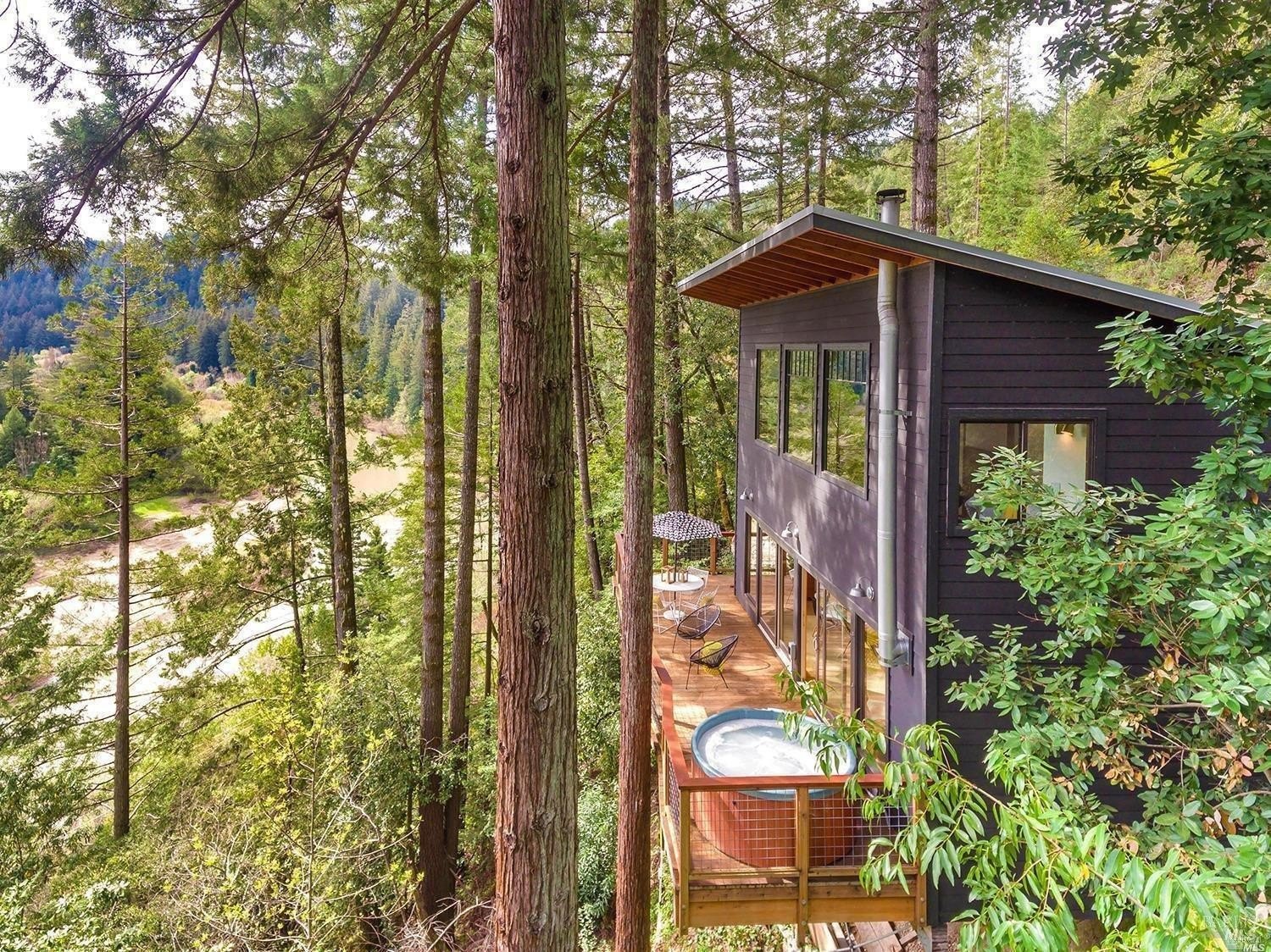Single Family 2BR 1BA - 17665 Old Monte Rio Road, Guerneville, CA