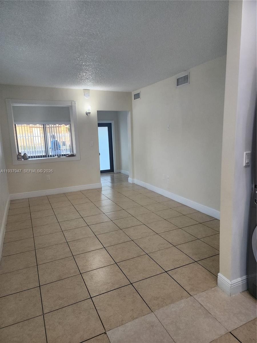 Duplex 5BR 2BA - 310-312 SW 36th Ave, Miami, FL