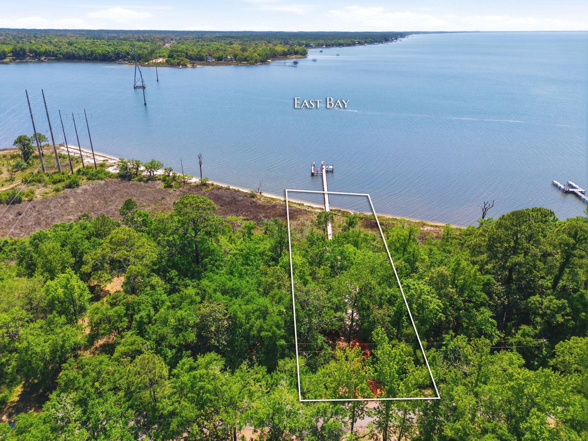 Single Family - 6913 Santa Clara Drive, Navarre, FL