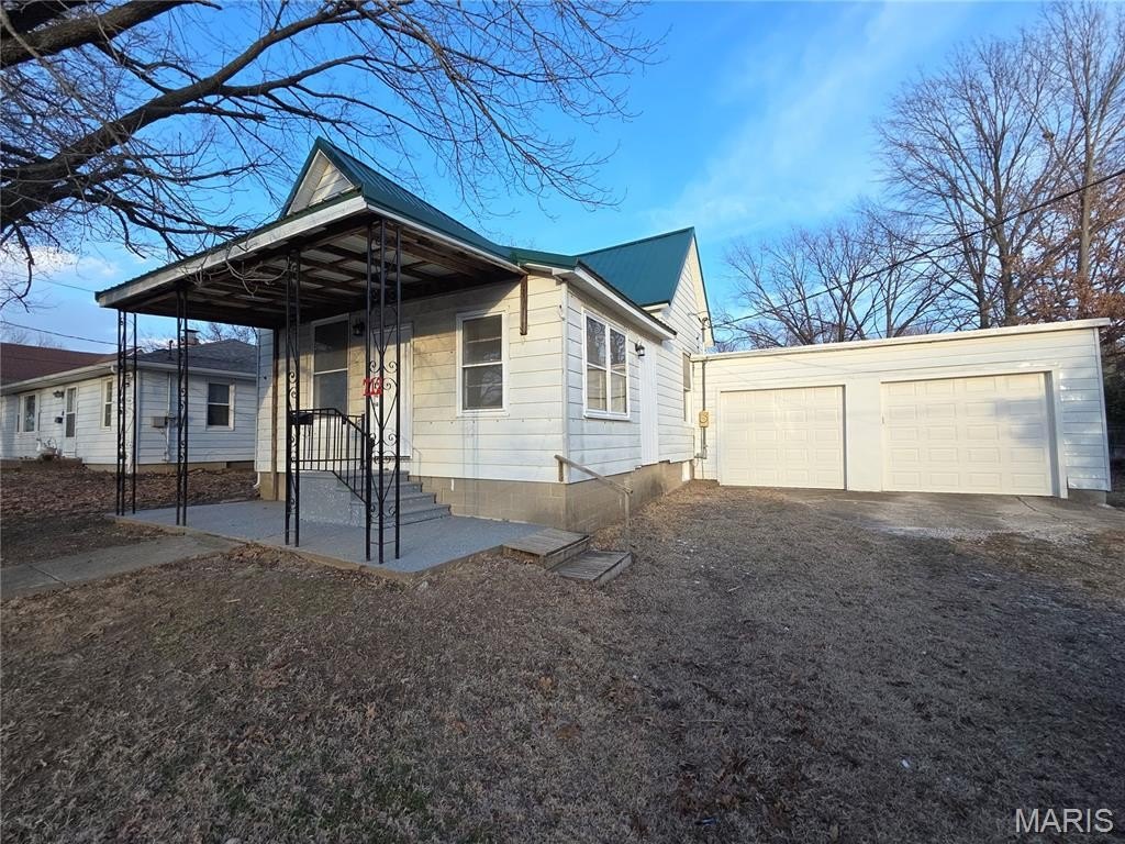 Single Family 3BR 2BA - 712 N Main Street, Marissa, IL
