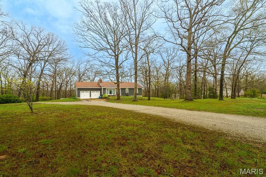 Single Family 4BR 2BA - 18643 County Road 3480, St James, MO