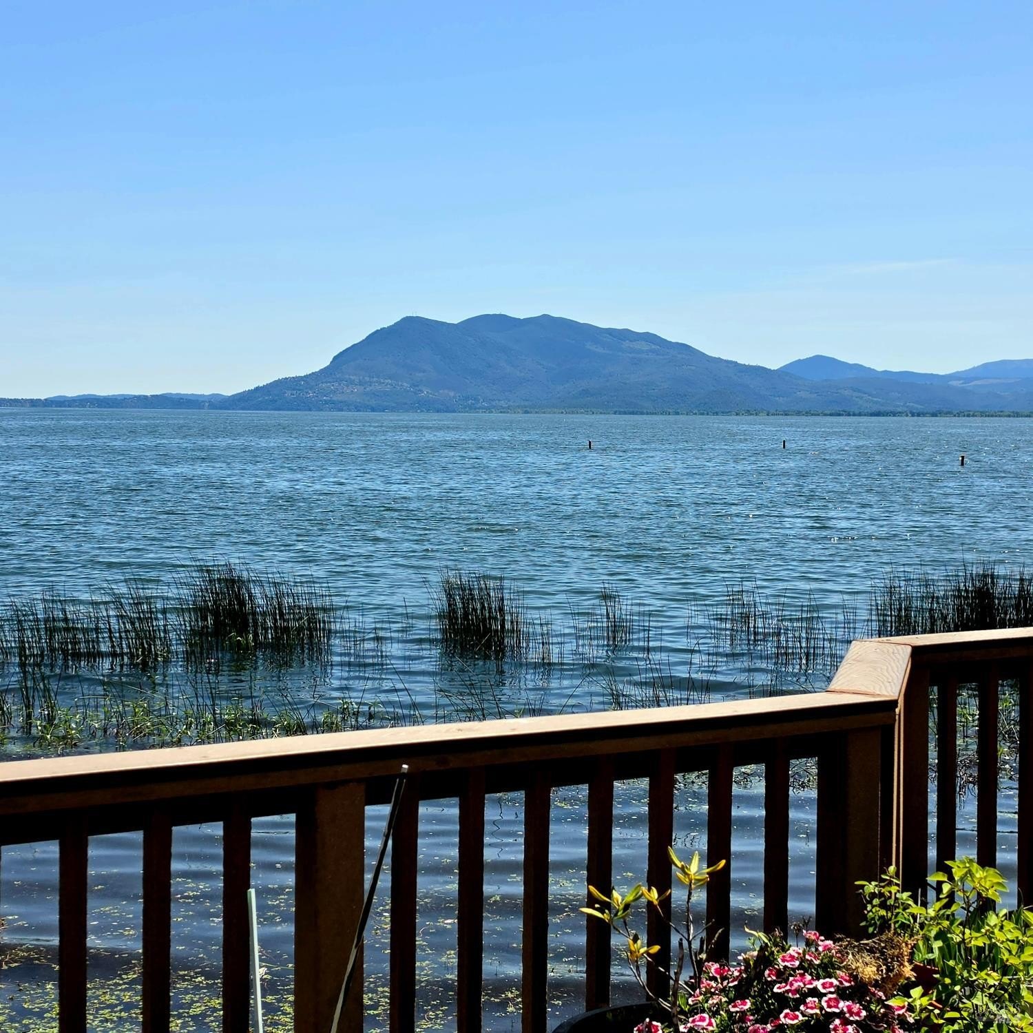 Manufactured Housing 2BR 2BA - 5830 Robin Hill Drive, Lakeport, CA