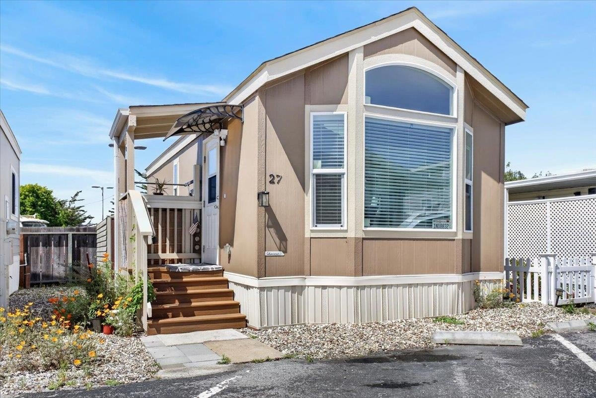 Manufactured Housing 1BR 1BA - 835 Kimball AVE 27, SEASIDE, CA