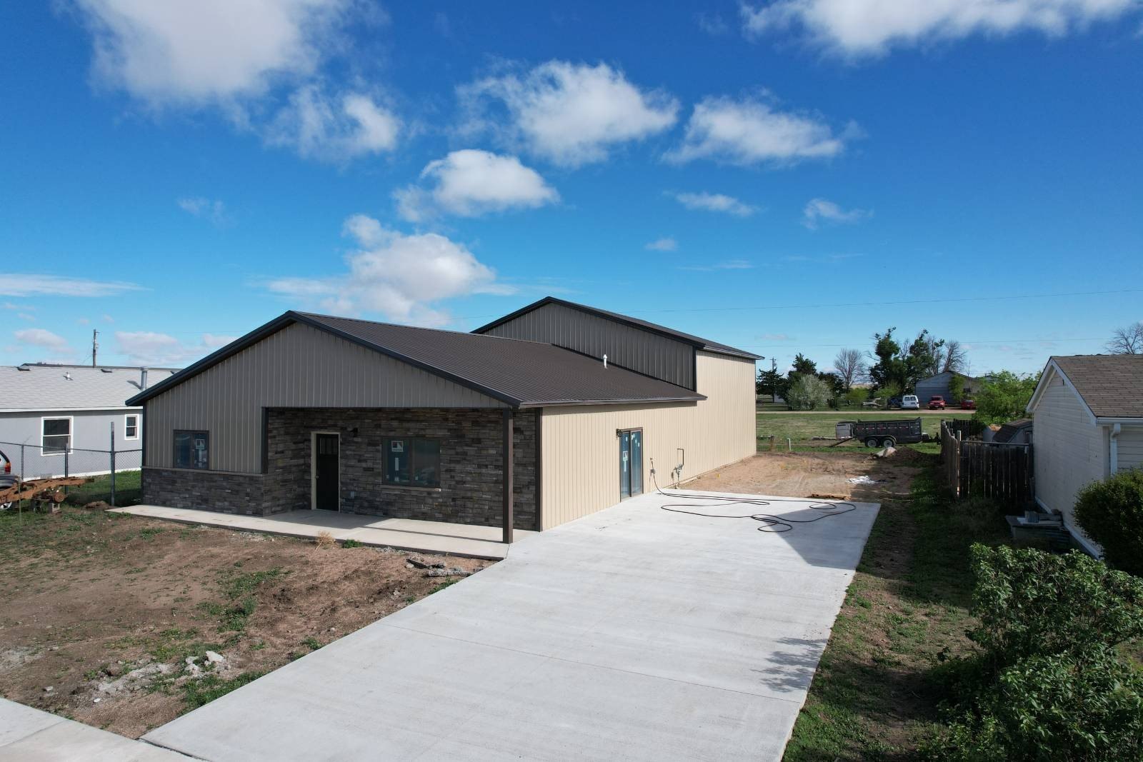 Single Family 3BR 2BA - 409 West 30th Street, Ogallala, NE