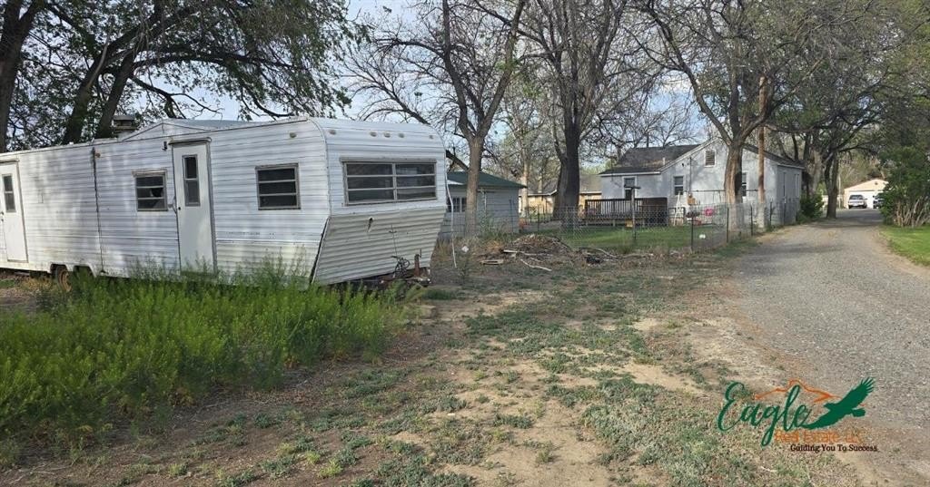 Single Family 2BR 1BA - 330 Idaho Ave, Lovell, WY