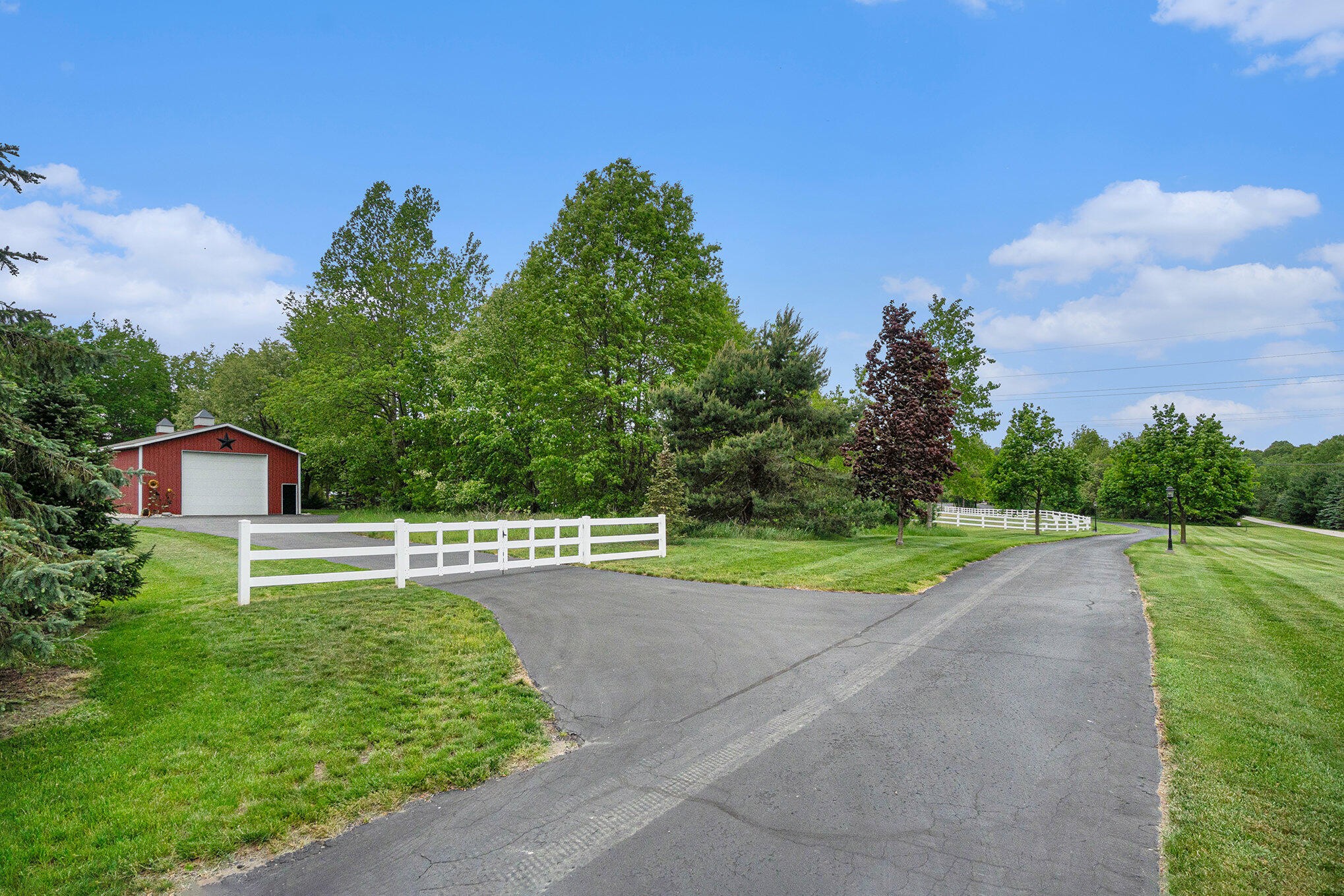 10113 Lake Michigan Dr