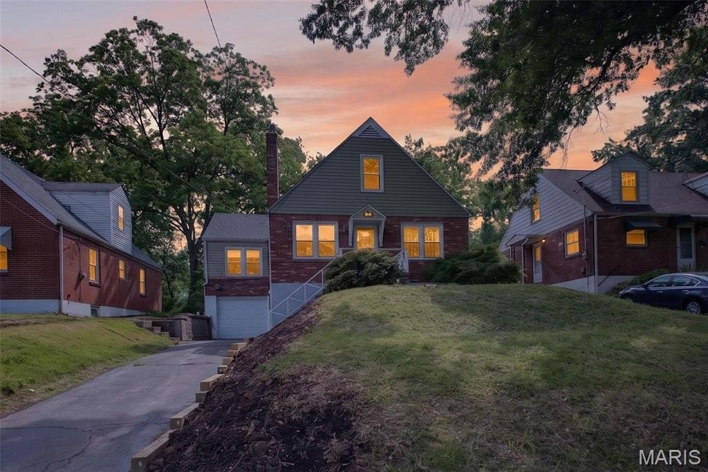 Single Family 3BR 3BA - 130 S Barat Avenue, St Louis, MO