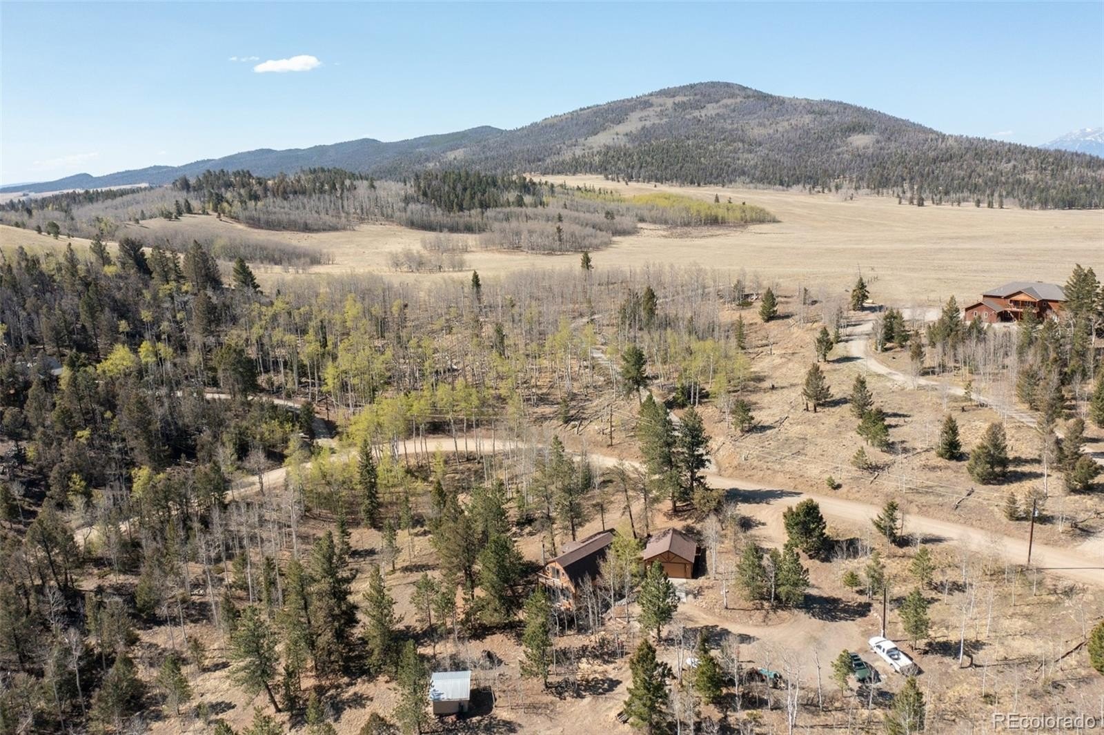 Single Family 2BR 3BA - 447 Blacksmith Road, Hartsel, CO