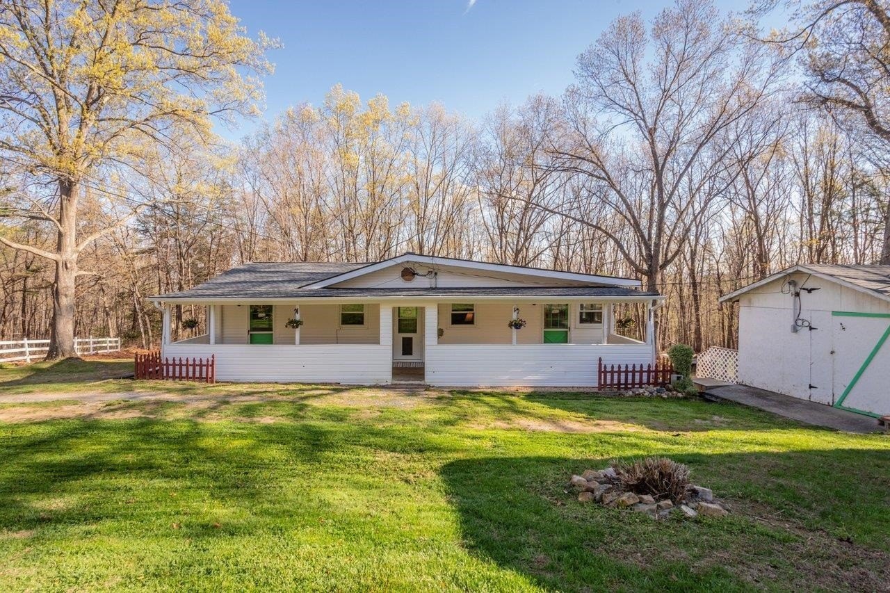Single Family 2BR 2BA - 160 GALE LN, STANLEY, VA