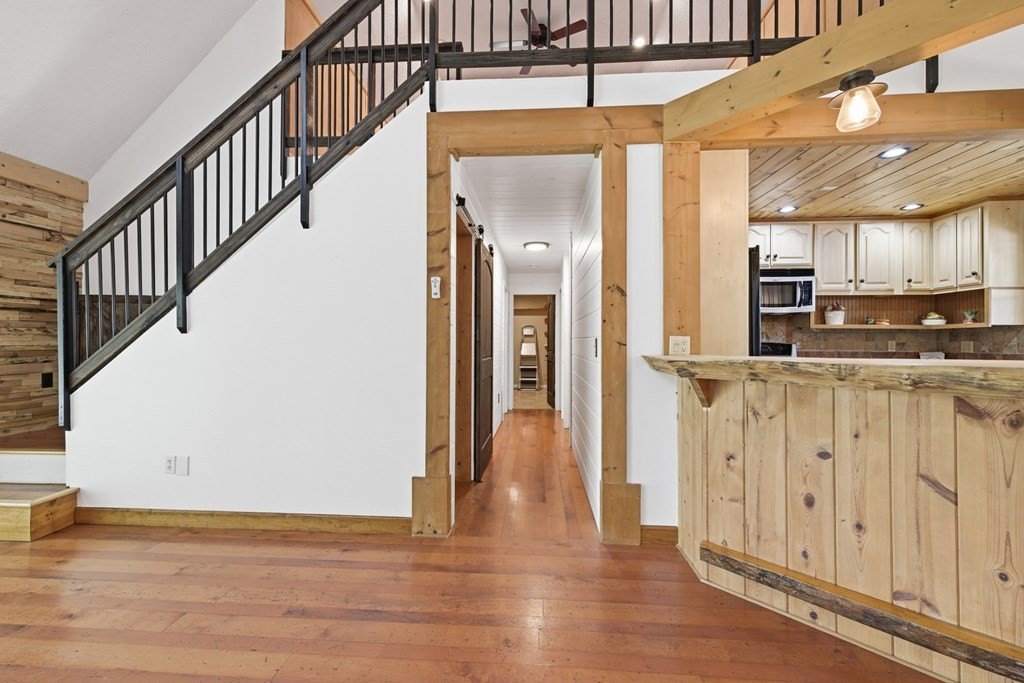 Single Family 2BR 3BA - 2685 Messer Road, Young Harris, GA