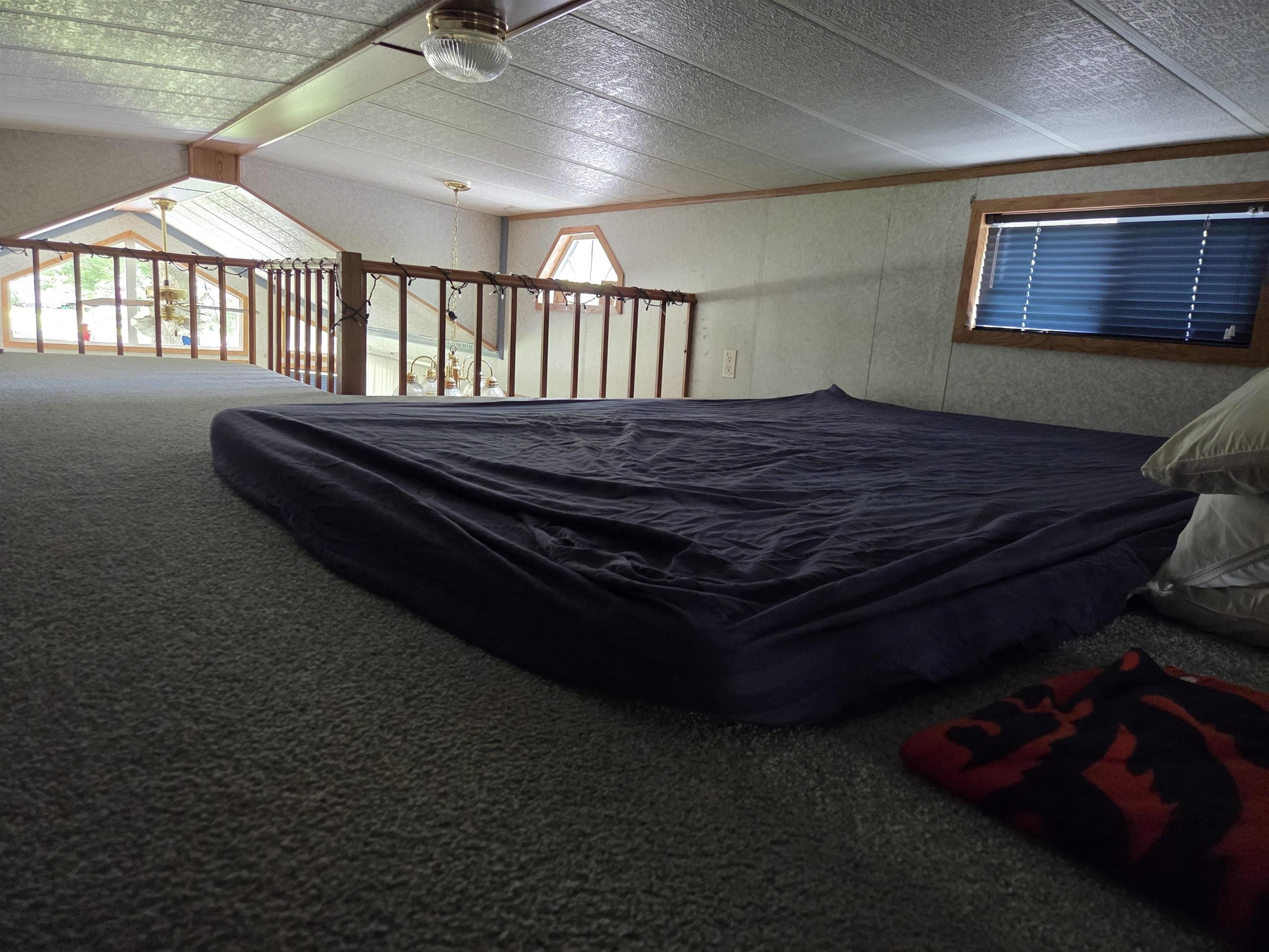 Single Family 3BR 1BA - 423 Skyline Drive, Edgerton, WI