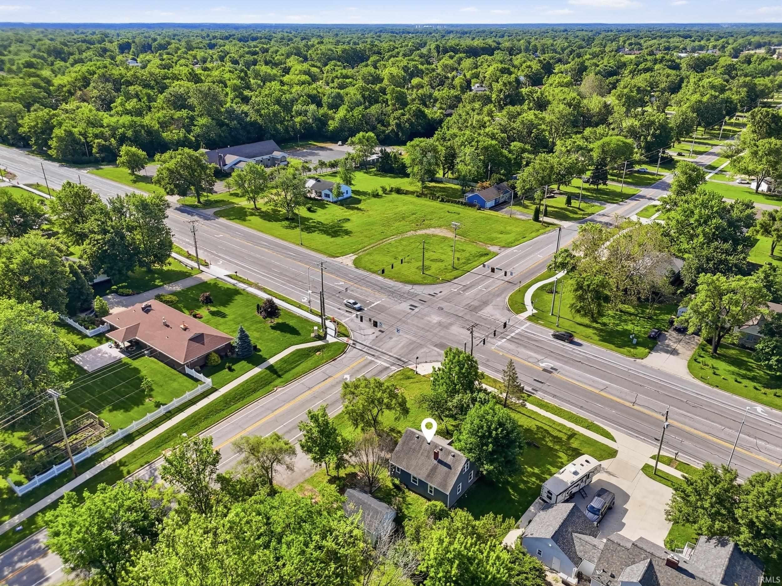 Single Family 3BR 1BA - 4739 Stellhorn Road, Fort Wayne, IN