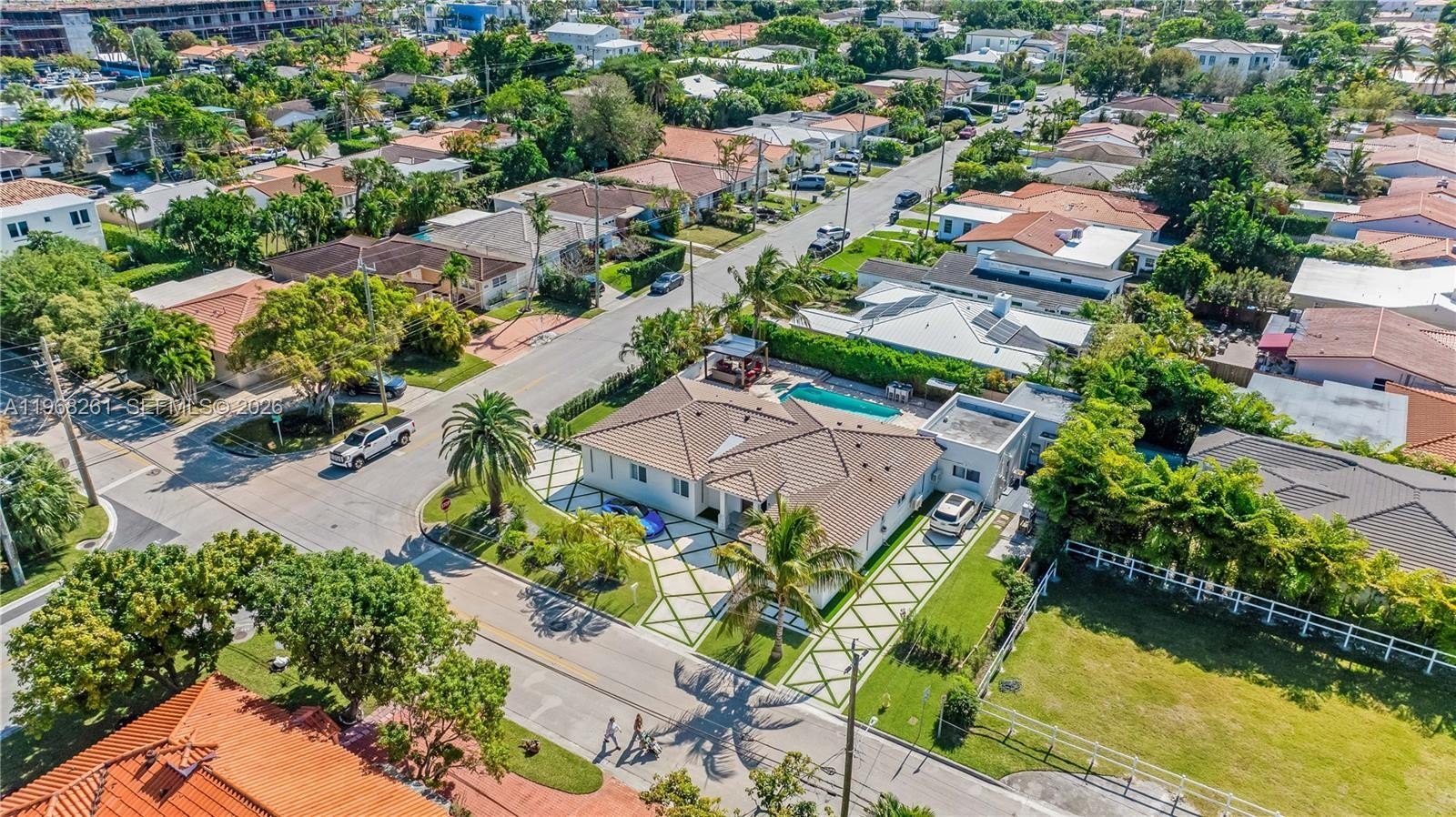 Single Family 5BR 6BA - 500 94th St, Surfside, FL