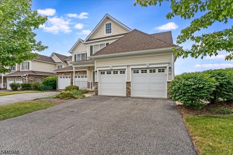 Single Family 3BR 4BA - 28 Briar Ct, Hardyston Twp., NJ