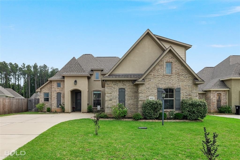 Single Family 4BR 3BA - 933 Antler Drive, Haughton, LA