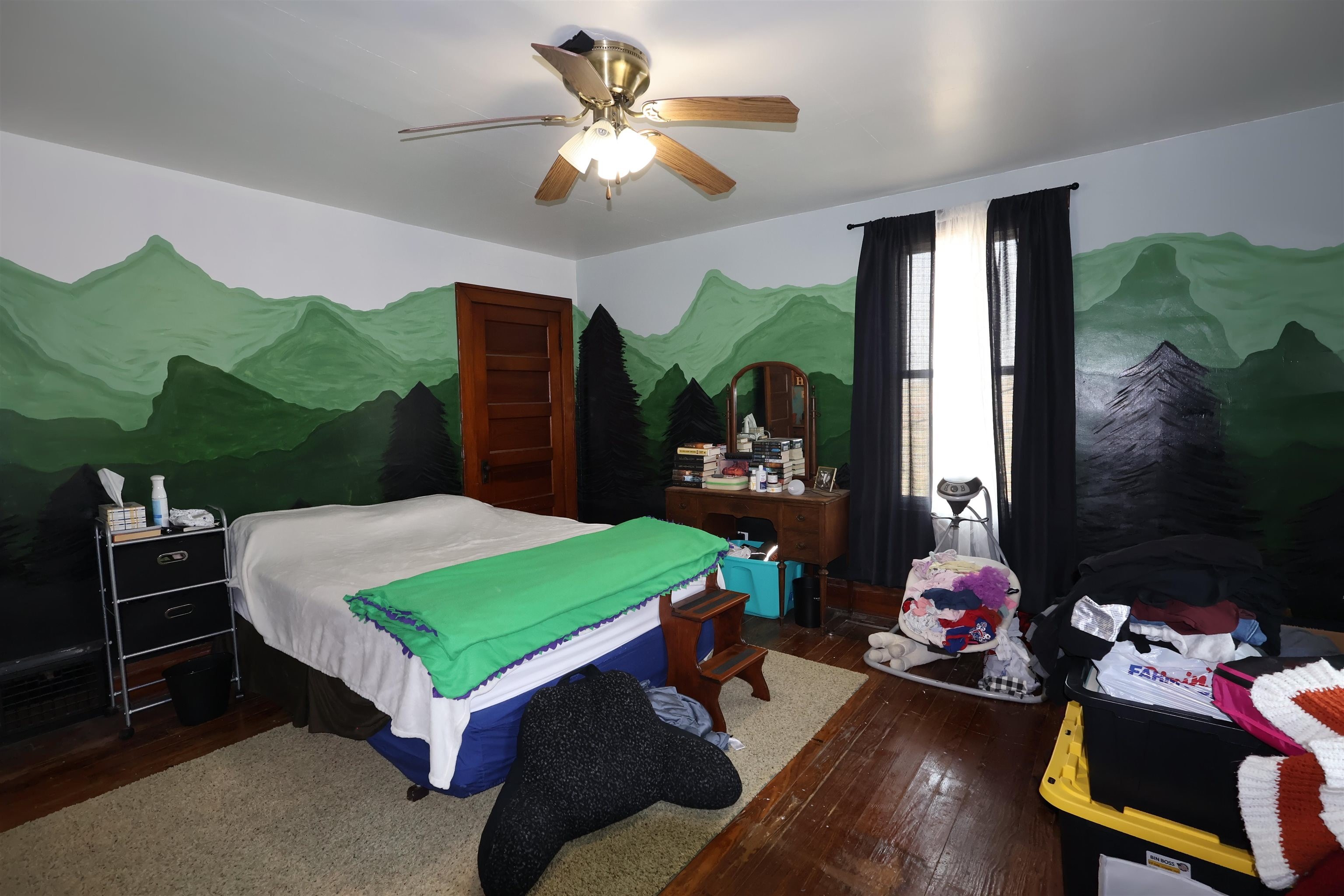 Single Family 5BR 2BA - 6460 Dutch Hollow Road, Potosi, WI