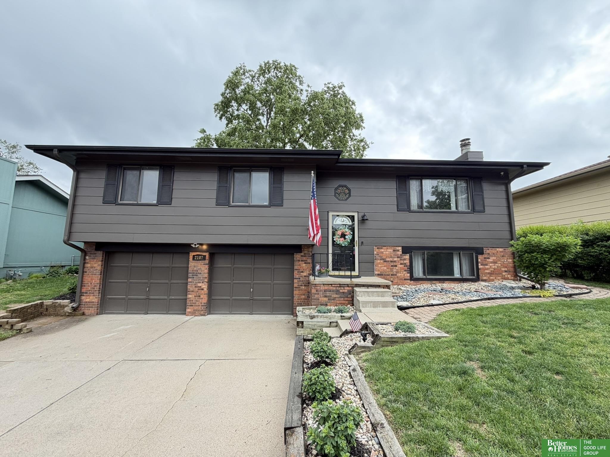 Single Family 3BR 3BA - 2107 Whitted Drive, Bellevue, NE
