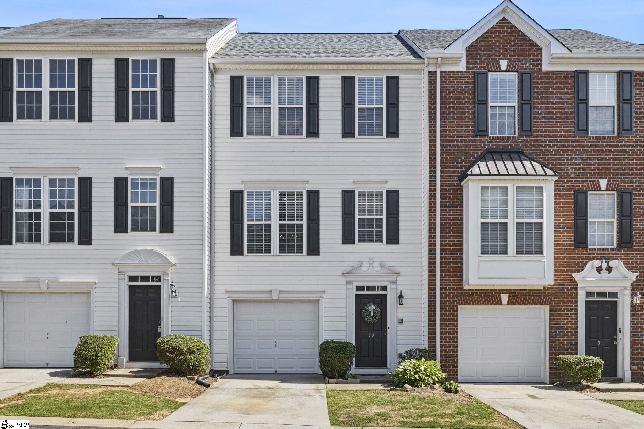 Single Family 3BR 4BA - 29 Heritage Oak Way, Simpsonville, SC