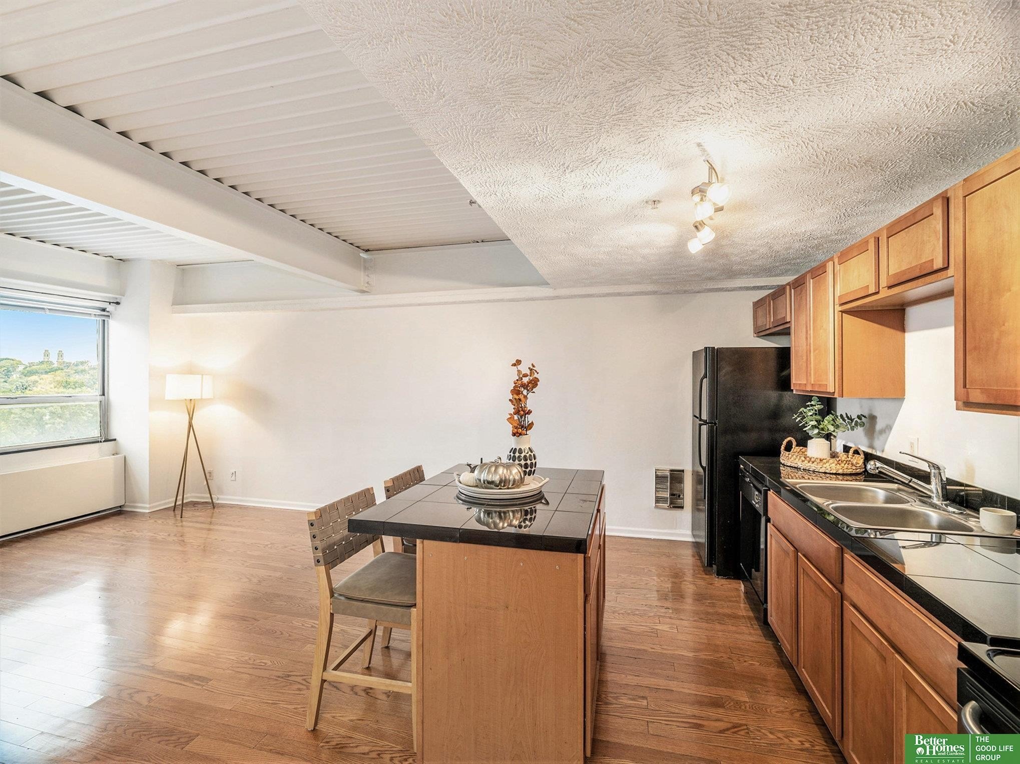 Condo 2BR 1BA - 105 N 31 Avenue, Omaha, NE